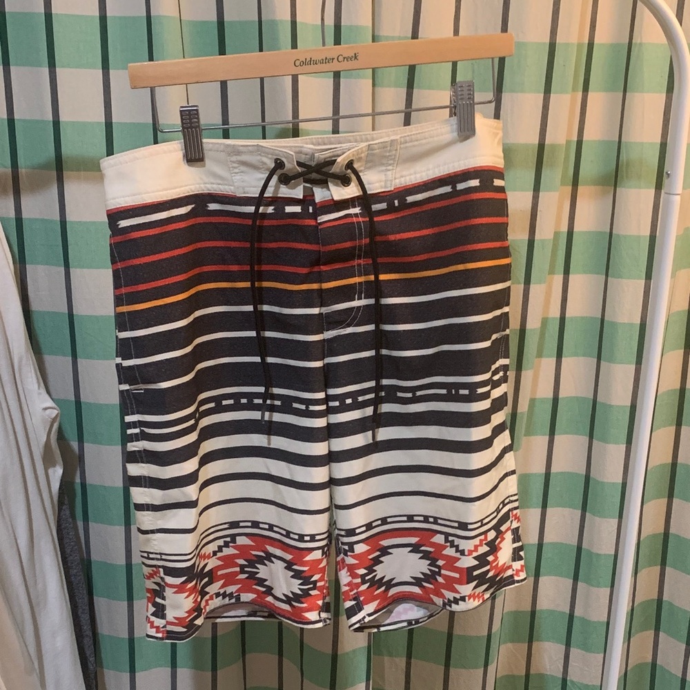 American Eagle Outfitters Multicolor Patterned Board Shorts